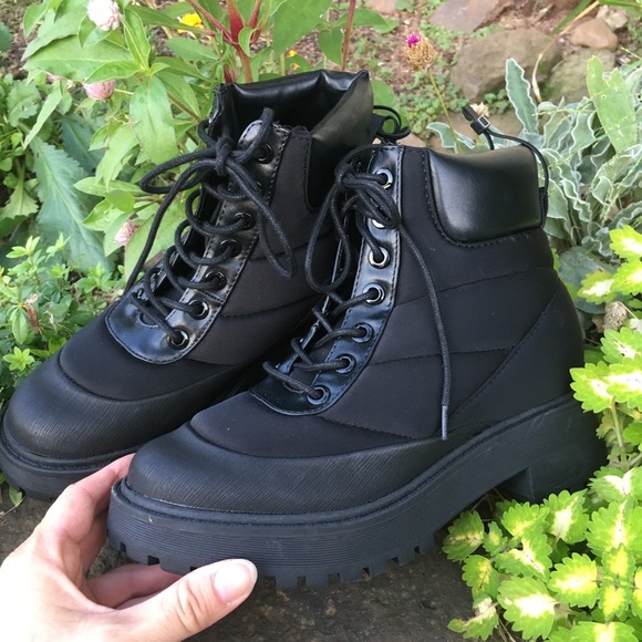 🖤 Zara Black Lace up Combats 🖤😊 - Picture 4 of 8